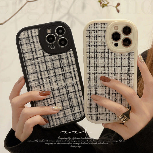 Xiaoxiangfeng iphone16 is suitable for 17pro max iPhone case 11 women's 12 simple 15 black and white grid 8 flannel
